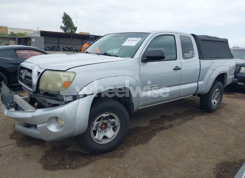 Photo 2 of 2006 Toyota Tacoma PRERUNNER V6 (VIN 5TETU62N56Z228663)