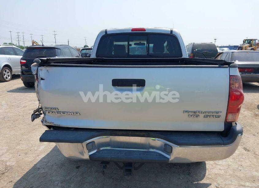 Photo 16 of 2005 Toyota Tacoma PRERUNNER V6 (VIN 5TETU62N75Z109317)
