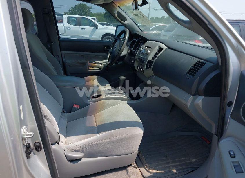Photo 5 of 2005 Toyota Tacoma PRERUNNER V6 (VIN 5TETU62N75Z109317)