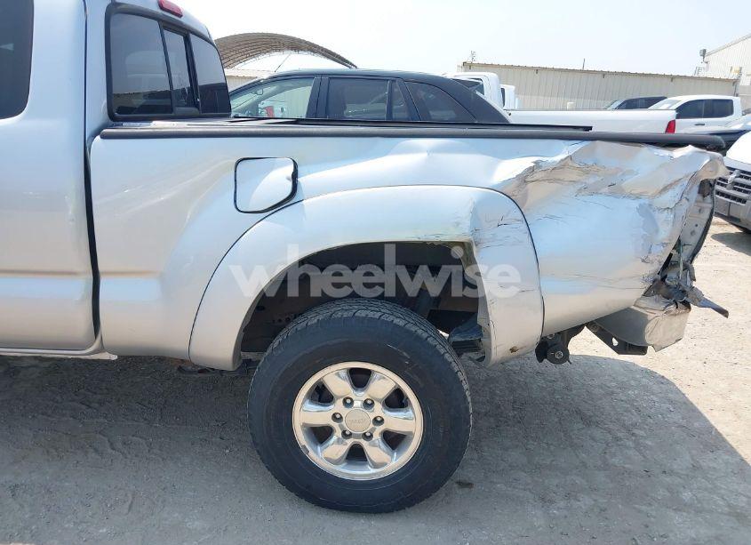 Photo 6 of 2005 Toyota Tacoma PRERUNNER V6 (VIN 5TETU62N75Z109317)