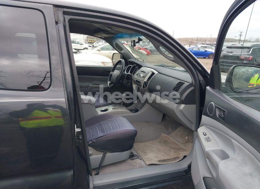 Photo 5 of 2006 Toyota Tacoma PRERUNNER V6 (VIN 5TETU62N76Z314606)