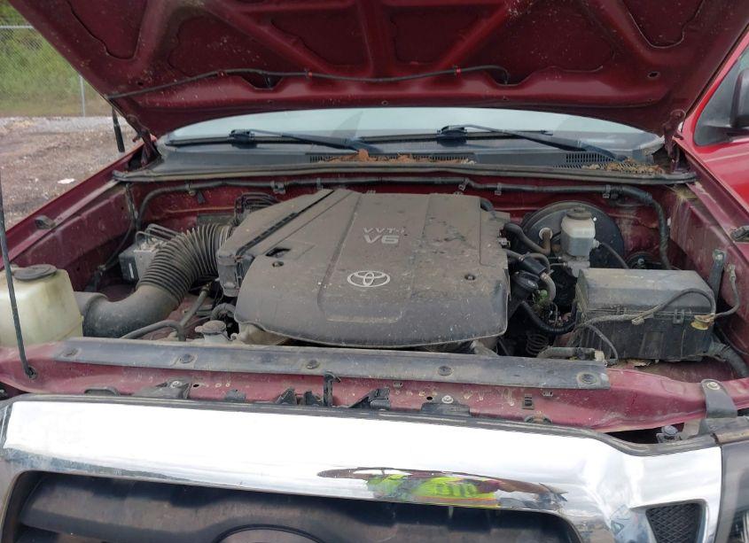 Photo 10 of 2005 Toyota Tacoma PRERUNNER V6 (VIN 5TETU62N85Z101601)