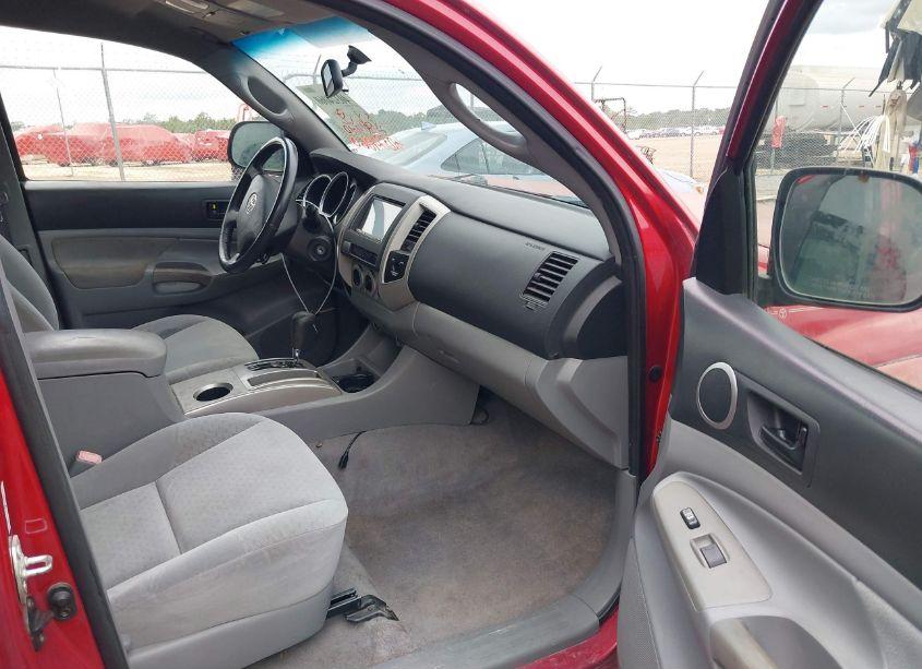 Photo 5 of 2005 Toyota Tacoma PRERUNNER V6 (VIN 5TETU62N85Z101601)