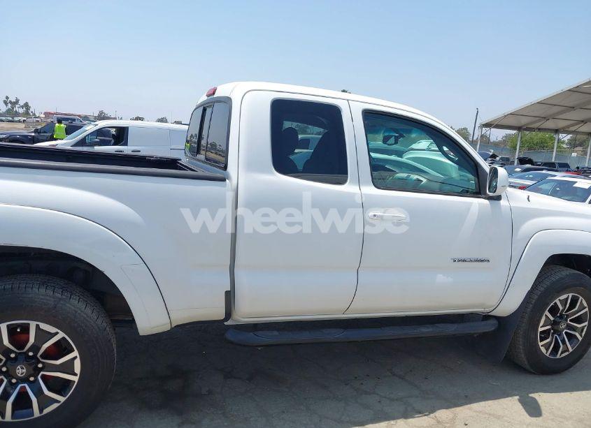 Photo 13 of 2009 Toyota Tacoma PRERUNNER V6 (VIN 5TETU62N99Z651024)