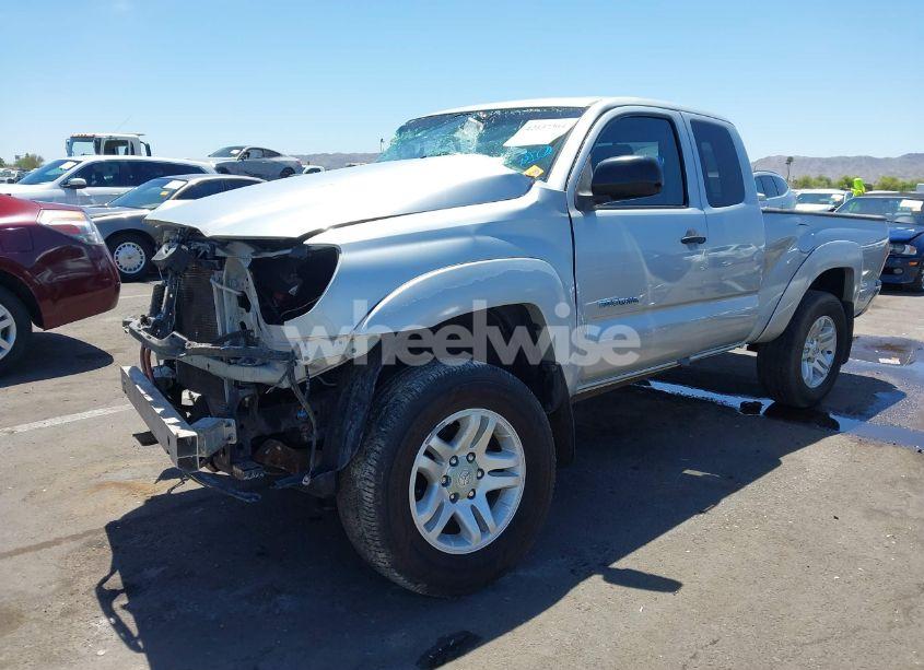 Photo 2 of 2005 Toyota Tacoma PRERUNNER V6 (VIN 5TETU62NX5Z055074)