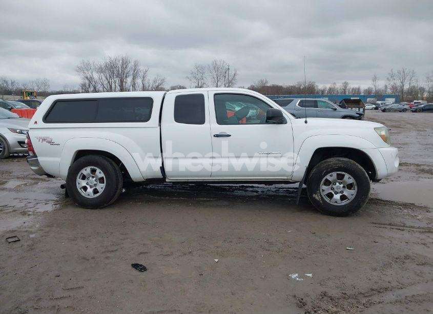 Photo 14 of 2009 Toyota Tacoma PRERUNNER ACCESS CAB (VIN 5TETU62NX9Z593988)