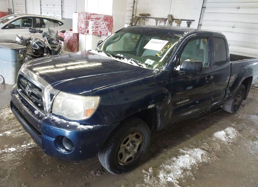 Photo 2 of 2008 Toyota Tacoma (VIN 5TETX22N28Z482818)