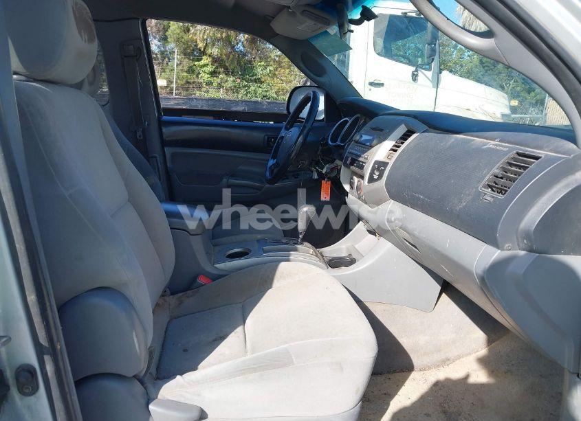 Photo 5 of 2005 Toyota Tacoma (VIN 5TETX22N45Z117357)