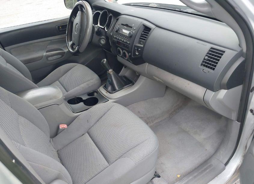 Photo 5 of 2005 Toyota Tacoma (VIN 5TETX22N65Z038255)