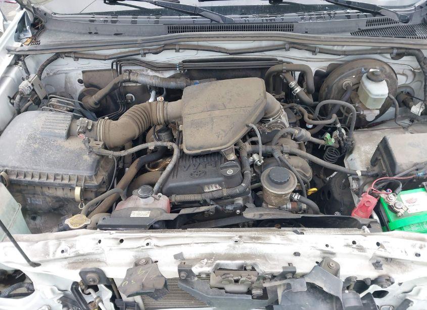 Photo 10 of 2005 Toyota Tacoma (VIN 5TETX22N85Z057874)