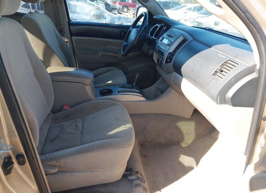 Photo 5 of 2005 Toyota Tacoma (VIN 5TETX22N85Z078370)
