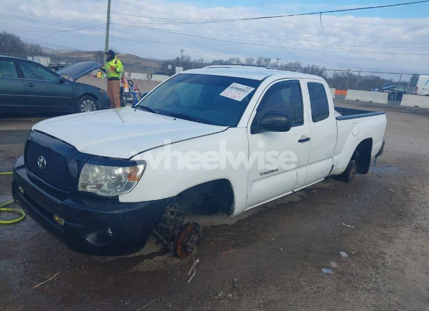 Photo 2 of 2010 Toyota Tacoma (VIN 5TETX4CN4AZ715260)