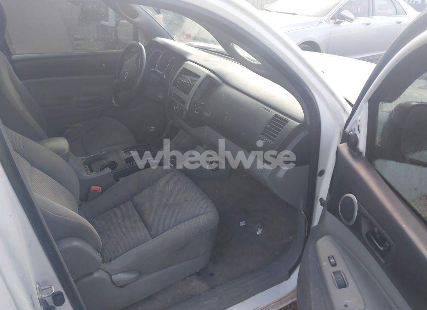 Photo 5 of 2010 Toyota Tacoma (VIN 5TETX4CN4AZ715260)