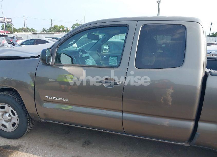 Photo 15 of 2010 Toyota Tacoma (VIN 5TETX4CN5AZ718975)