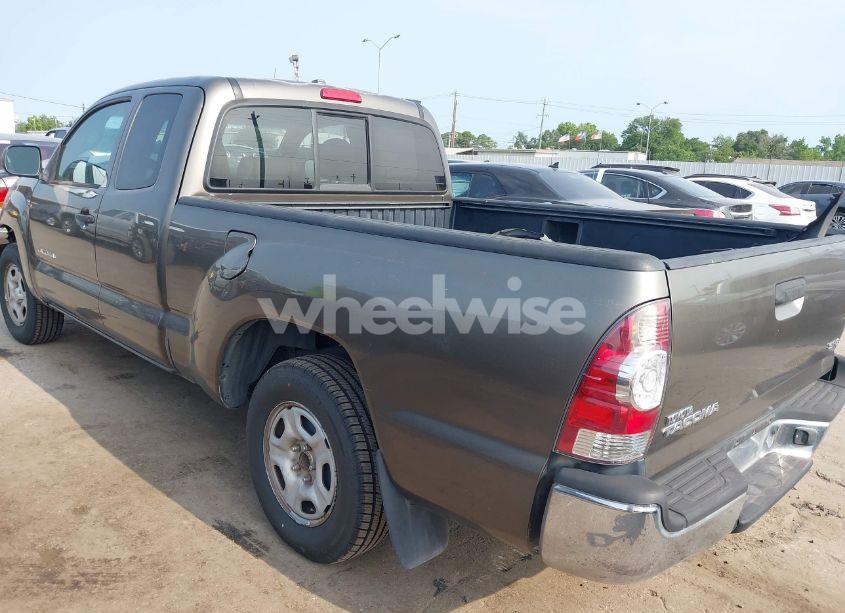Photo 3 of 2010 Toyota Tacoma (VIN 5TETX4CN5AZ718975)