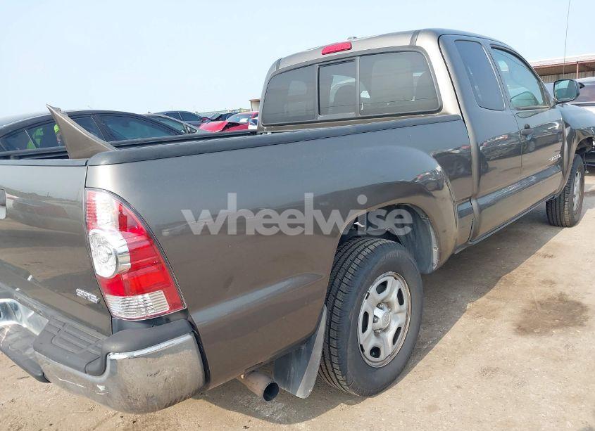 Photo 4 of 2010 Toyota Tacoma (VIN 5TETX4CN5AZ718975)