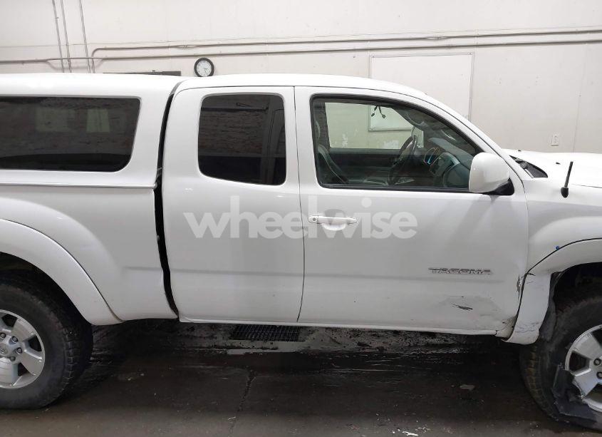Photo 14 of 2005 Toyota Tacoma ACCESS CAB (VIN 5TEUU42N15Z094791)