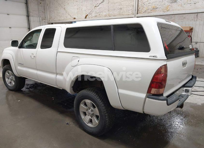 Photo 3 of 2005 Toyota Tacoma ACCESS CAB (VIN 5TEUU42N15Z094791)