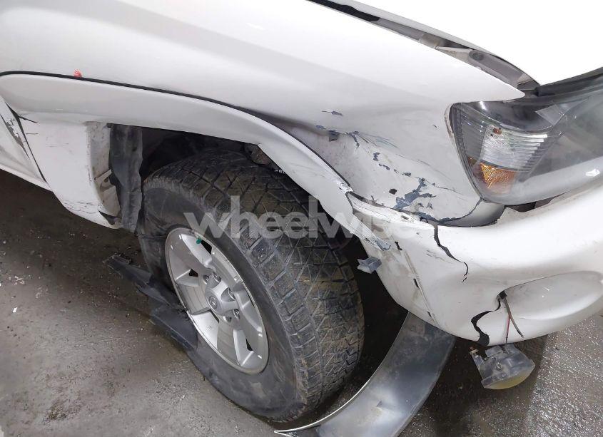 Photo 6 of 2005 Toyota Tacoma ACCESS CAB (VIN 5TEUU42N15Z094791)