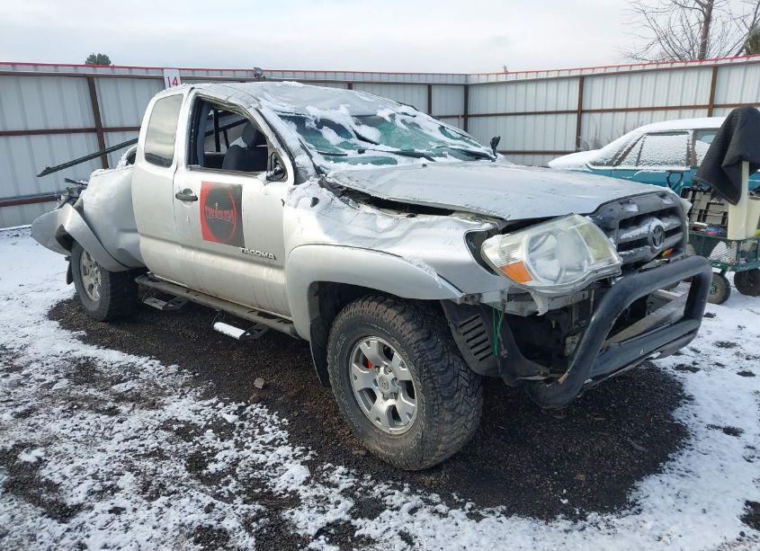 2005 Toyota Tacoma BASE V6 (VIN 5TEUU42N25Z072492) main photo