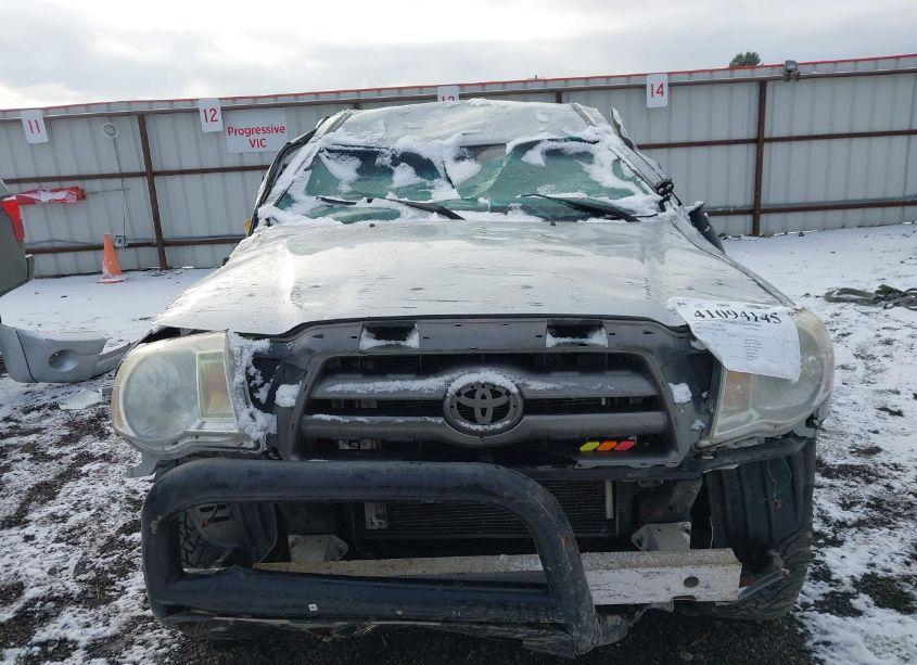 Photo 13 of 2005 Toyota Tacoma BASE V6 (VIN 5TEUU42N25Z072492)
