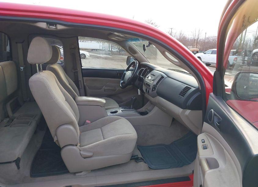 Photo 5 of 2006 Toyota Tacoma BASE V6 (VIN 5TEUU42N26Z263847)