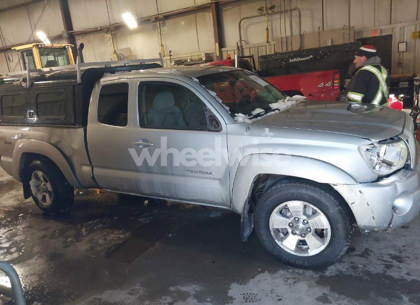 Photo 12 of 2006 Toyota Tacoma ACCESS CAB (VIN 5TEUU42N26Z318670)