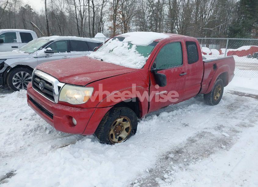 Photo 2 of 2007 Toyota Tacoma BASE V6 (VIN 5TEUU42N27Z402456)