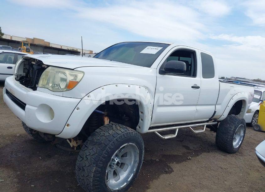 Photo 15 of 2008 Toyota Tacoma BASE V6 (VIN 5TEUU42N28Z531007)