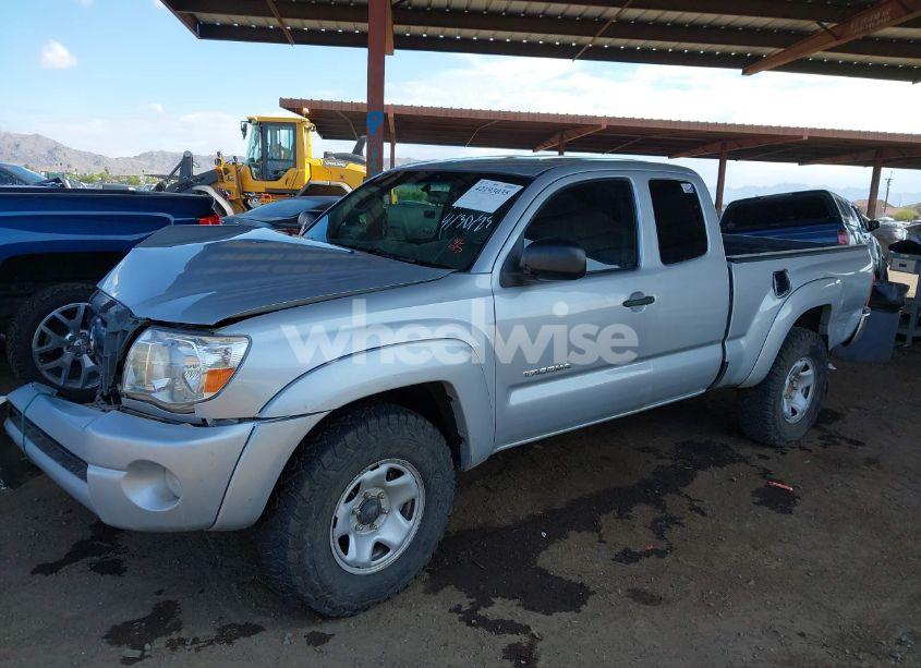 Photo 2 of 2008 Toyota Tacoma BASE V6 (VIN 5TEUU42N28Z563570)