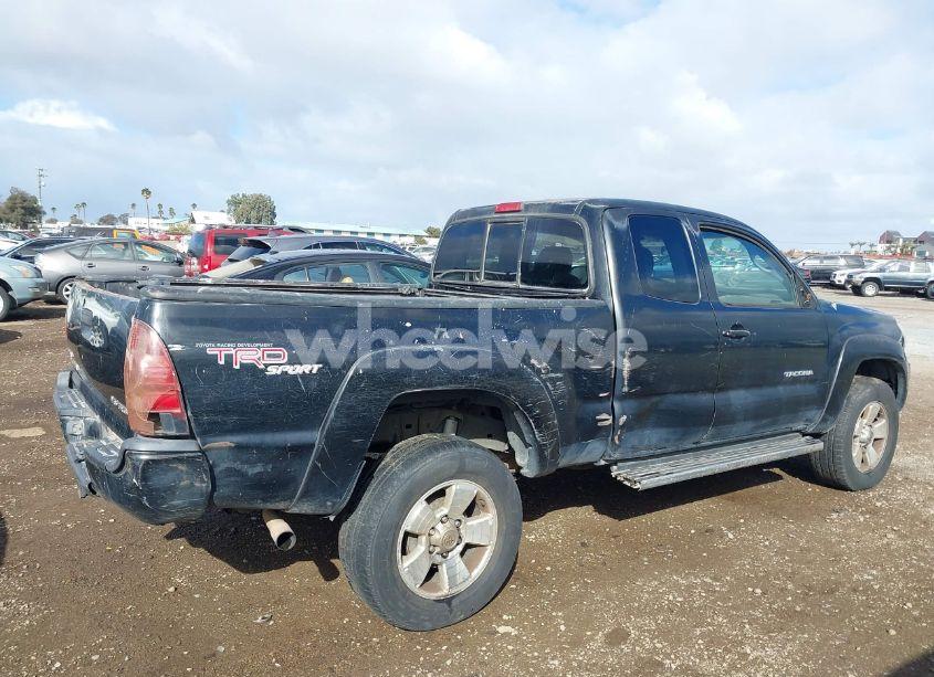 Photo 6 of 2005 Toyota Tacoma BASE V6 (VIN 5TEUU42N35Z135681)