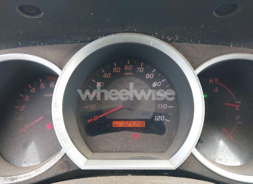 Photo 7 of 2005 Toyota Tacoma BASE V6 (VIN 5TEUU42N35Z135681)