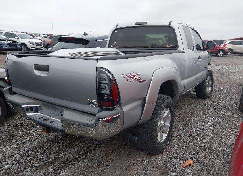 Photo 4 of 2007 Toyota Tacoma BASE V6 (VIN 5TEUU42N37Z350495)