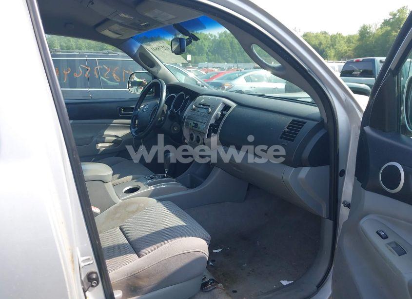 Photo 5 of 2009 Toyota Tacoma BASE V6 (VIN 5TEUU42N49Z608168)