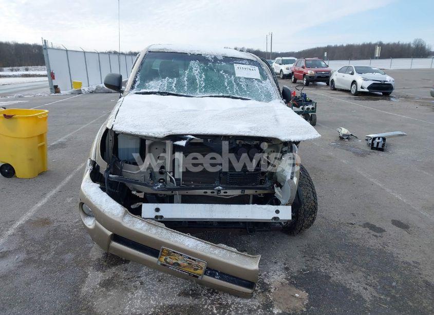 Photo 13 of 2005 Toyota Tacoma ACCESS CAB (VIN 5TEUU42N55Z003392)