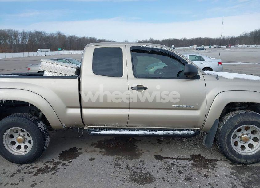 Photo 14 of 2005 Toyota Tacoma ACCESS CAB (VIN 5TEUU42N55Z003392)