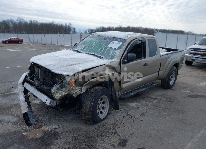 Photo 2 of 2005 Toyota Tacoma ACCESS CAB (VIN 5TEUU42N55Z003392)