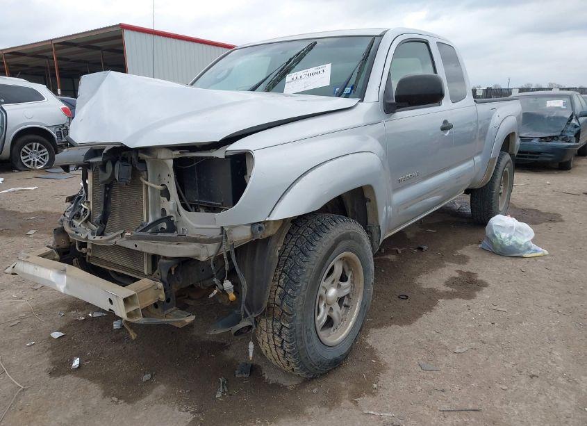 Photo 2 of 2005 Toyota Tacoma BASE V6 (VIN 5TEUU42N55Z020418)