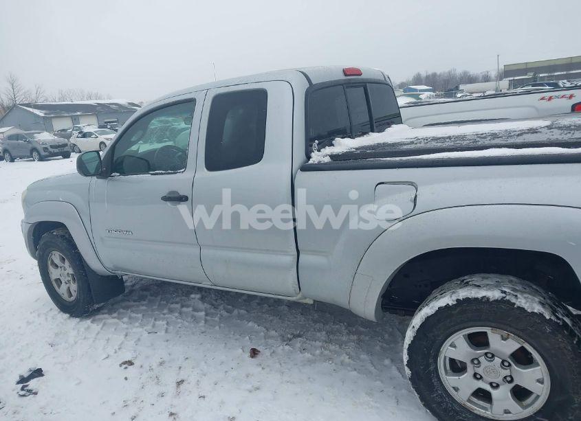 Photo 15 of 2005 Toyota Tacoma ACCESS CAB (VIN 5TEUU42N55Z030561)