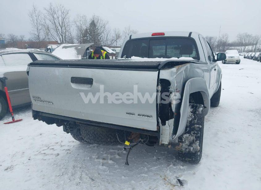Photo 4 of 2005 Toyota Tacoma ACCESS CAB (VIN 5TEUU42N55Z030561)