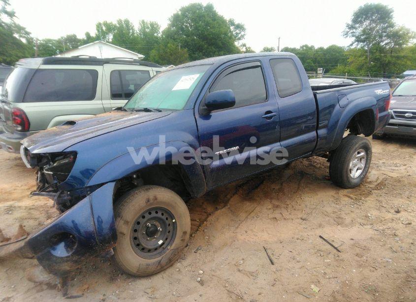 Photo 2 of 2007 Toyota Tacoma BASE V6 (VIN 5TEUU42N57Z375835)