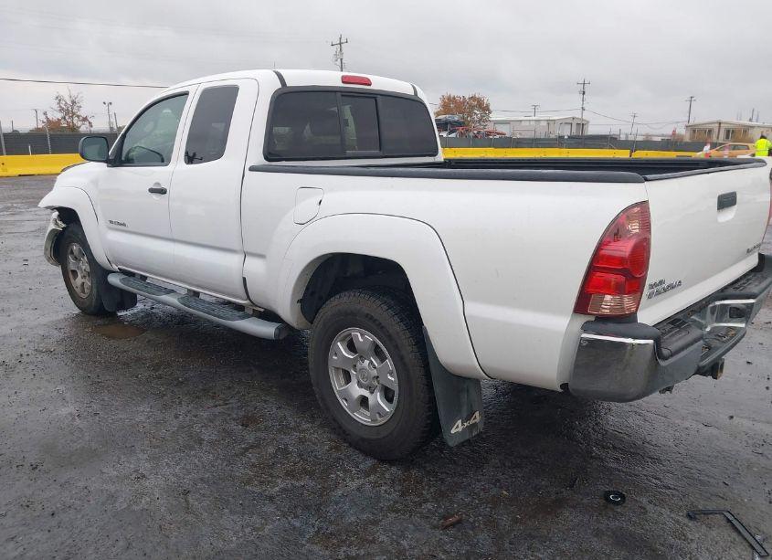 Photo 3 of 2007 Toyota Tacoma BASE V6 (VIN 5TEUU42N67Z376007)