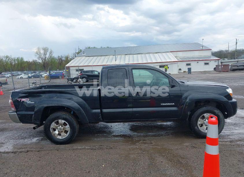 Photo 13 of 2009 Toyota Tacoma BASE V6 (VIN 5TEUU42N69Z611413)