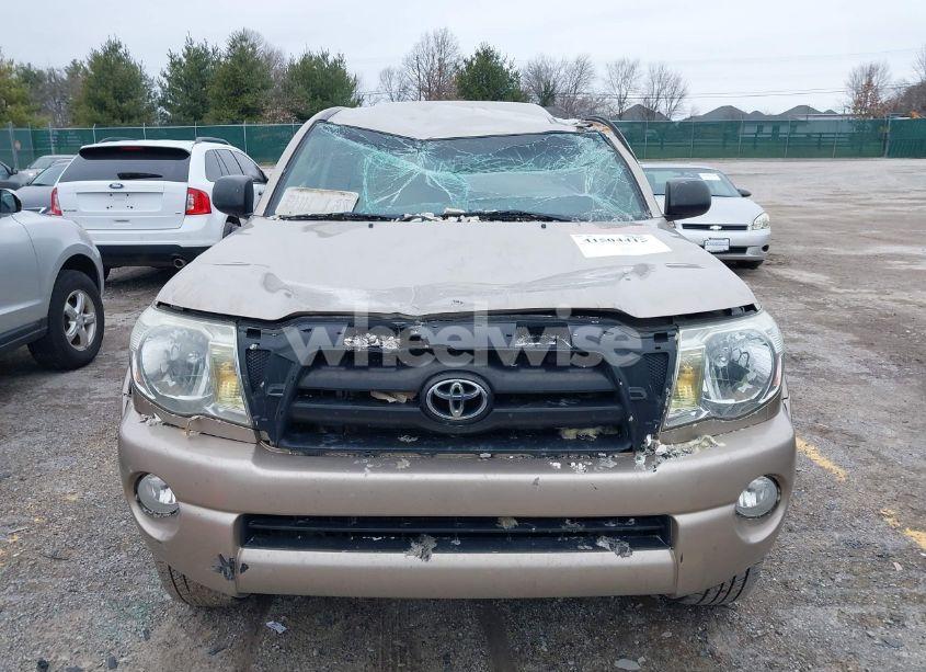 Photo 6 of 2005 Toyota Tacoma BASE V6 (VIN 5TEUU42N75Z034952)