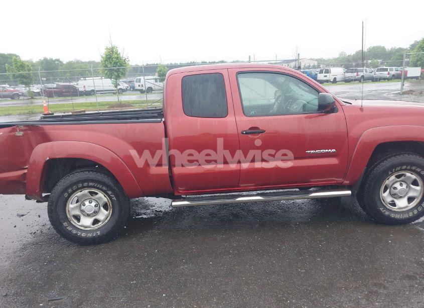 Photo 13 of 2005 Toyota Tacoma BASE V6 (VIN 5TEUU42N75Z051864)
