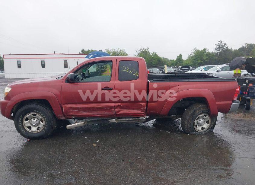 Photo 14 of 2005 Toyota Tacoma BASE V6 (VIN 5TEUU42N75Z051864)