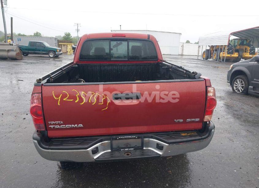 Photo 16 of 2005 Toyota Tacoma BASE V6 (VIN 5TEUU42N75Z051864)