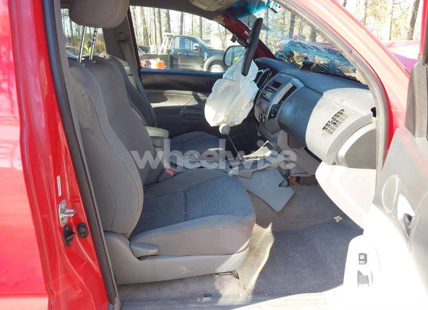 Photo 5 of 2005 Toyota Tacoma ACCESS CAB (VIN 5TEUU42N75Z129611)