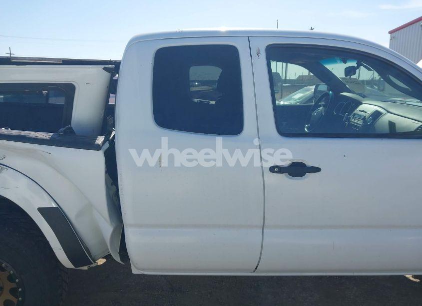 Photo 14 of 2005 Toyota Tacoma BASE V6 (VIN 5TEUU42N85Z084727)