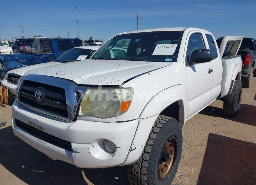 Photo 2 of 2005 Toyota Tacoma BASE V6 (VIN 5TEUU42N85Z084727)